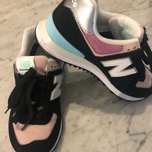 New balance 574 athletic shoes